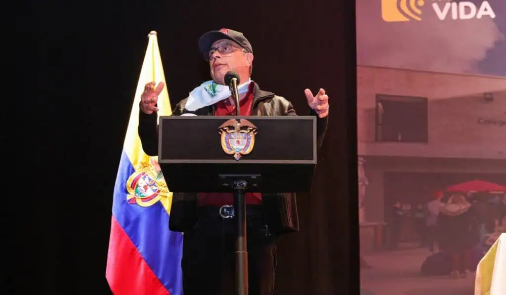 Petro dice que crisis de agua en Sabana de Bogotá es por manejo político de región Metropolitana Gustavo Petro