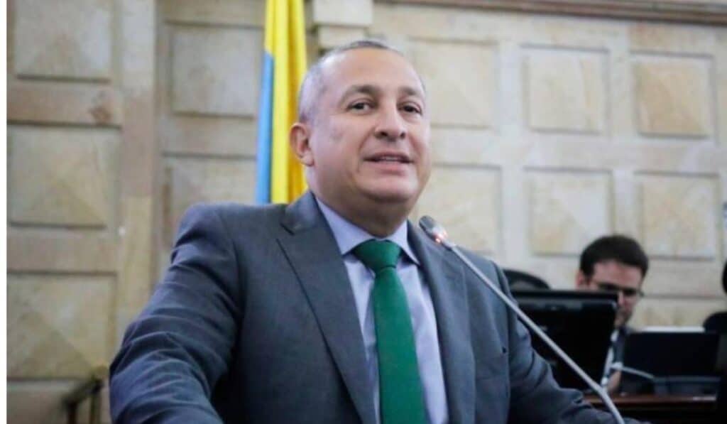 Víctor Andrés Salcedo Fuentes