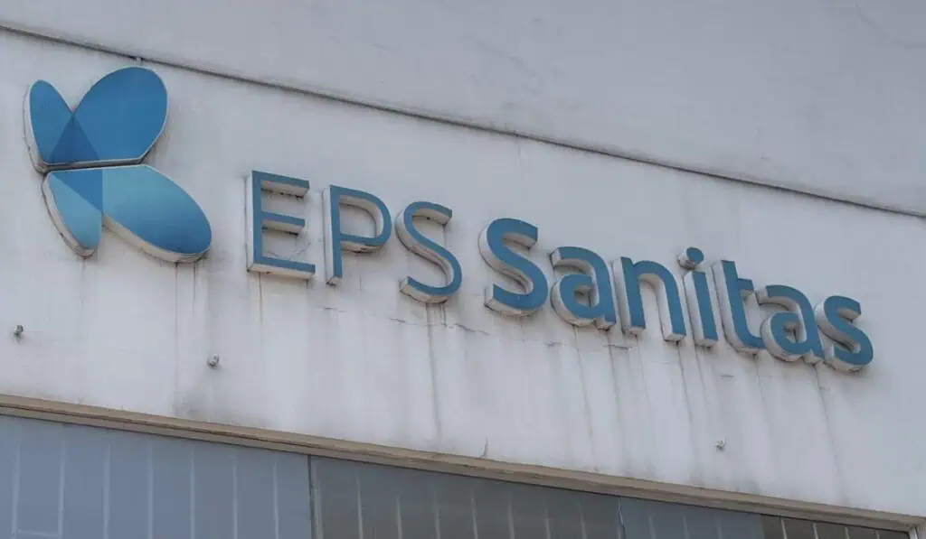 EPS Sanitas anuncia cambio clave en la entrega de medicamentos: Hay modificaciones en 50 municipios Sede EPS Sanitas en Bogotá