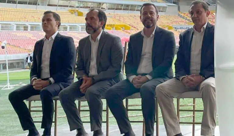 Galán firmó el contrato de la APP que hará el megaproyecto de renovación de El Campín