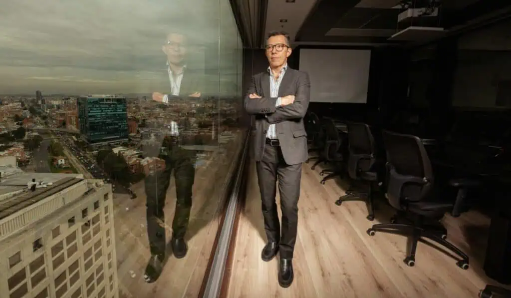 AR Construcciones proyecta cerrar el 2024 con un crecimiento del 30 %: estos son sus proyectos Iván Leguizamón, gerente comercial de AR Construccione
