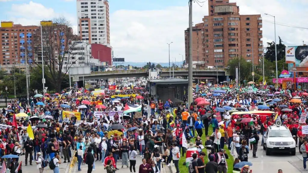 Puntos de encuentro en Bogotá por paro nacional convocado por centrales obreras: Distrito hizo anuncio clave en movilidad Paro nacional