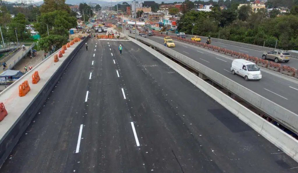 Megaobra de más de $40.000 millones se entregó hoy en Bogotá: así quedó Megaobra en Bogotá puente Avenida 68 con Calle 26