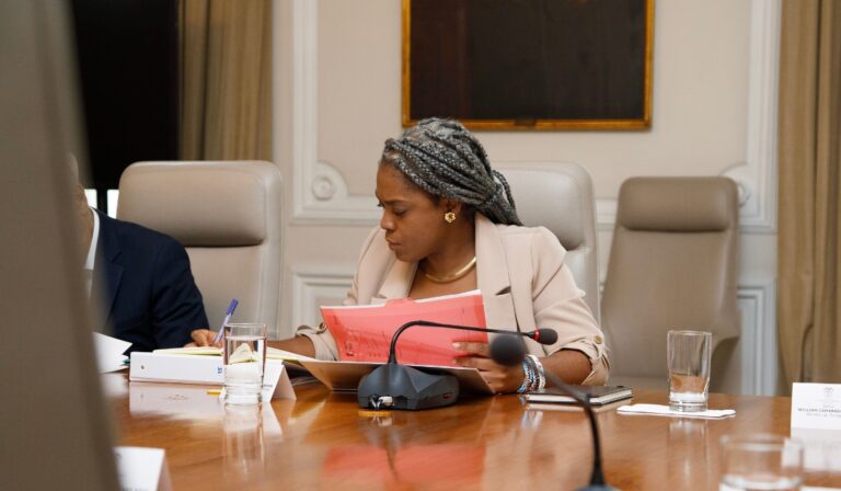 Ministra de Educación, Aurora Vergara