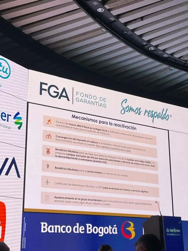 Plan de reactivación de Petro incluirá cambios en Regla Fiscal y mayor impuesto al carbono Plan de Petro