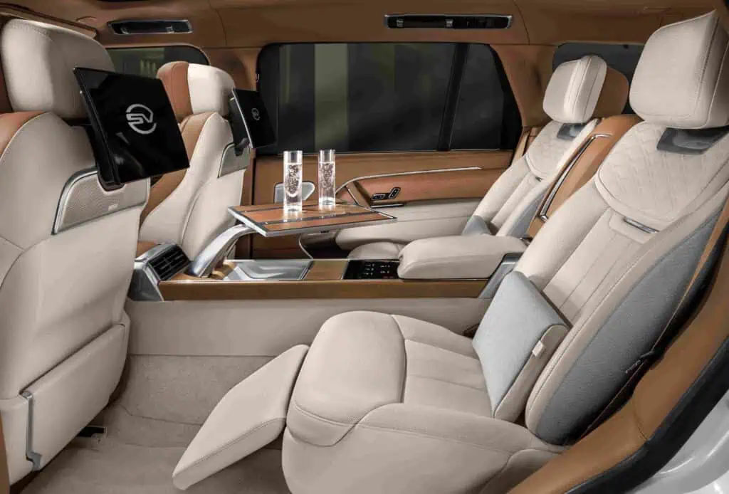 Este es el nuevo SUV de más de $1.800 millones en Colombia Range Rover SV