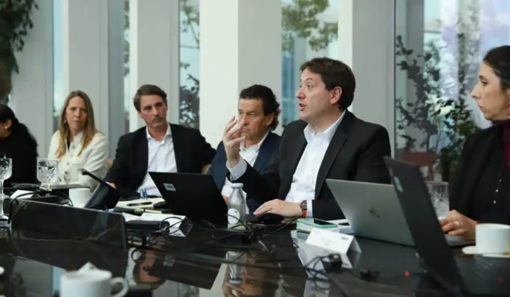 Por incertidumbre política y económica se fueron US$70.000 millones de Colombia, Chile y Perú Renzo Vercelli, director ejecutivo de wealth management de Sura Investments para América Latina