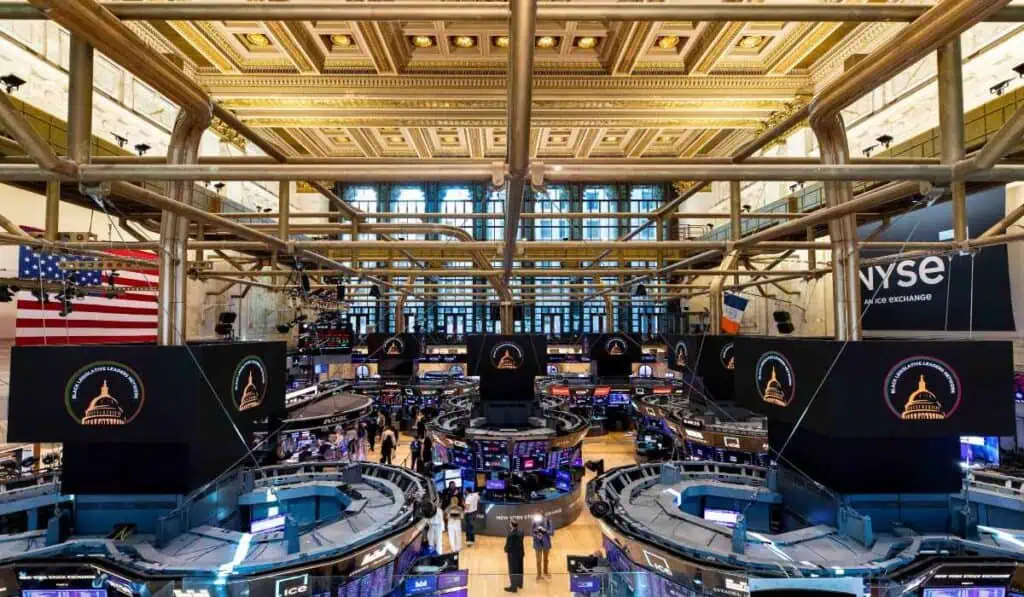 Premercado | Bolsas bajan ante decepcionantes resultados de Tesla, Alphabet, Deutsche Bank y BNP Paribas Wall Street