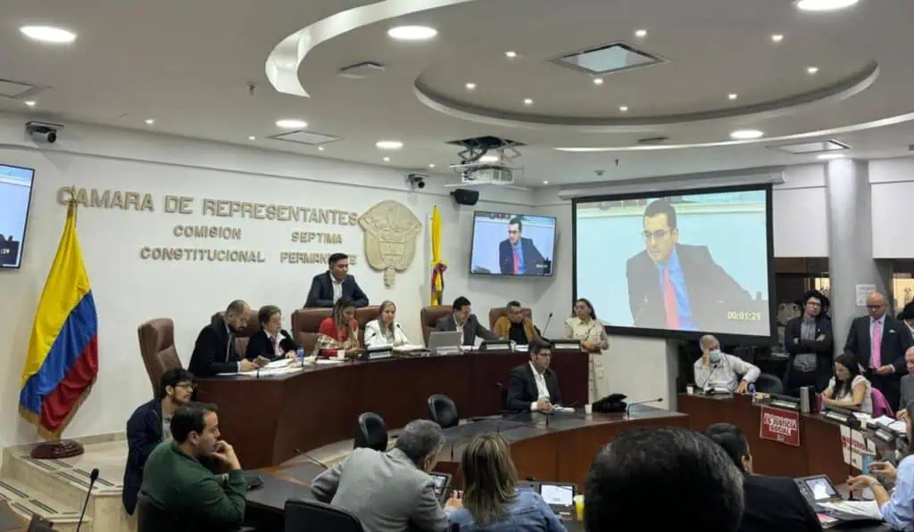 Cámara levanta primer debate de la reforma laboral, faltan 22 artículos para ser aprobada Reforma laboral del gobierno Petro