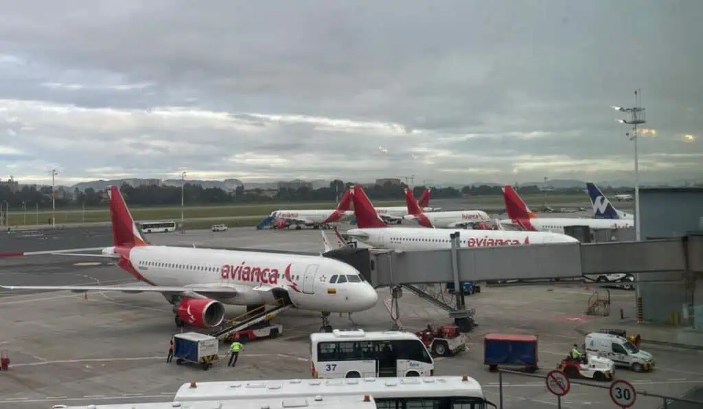 Las aerolíneas en Colombia que más facturaron en 2023; sector volvió a dar ganancias Aviones de Avianca