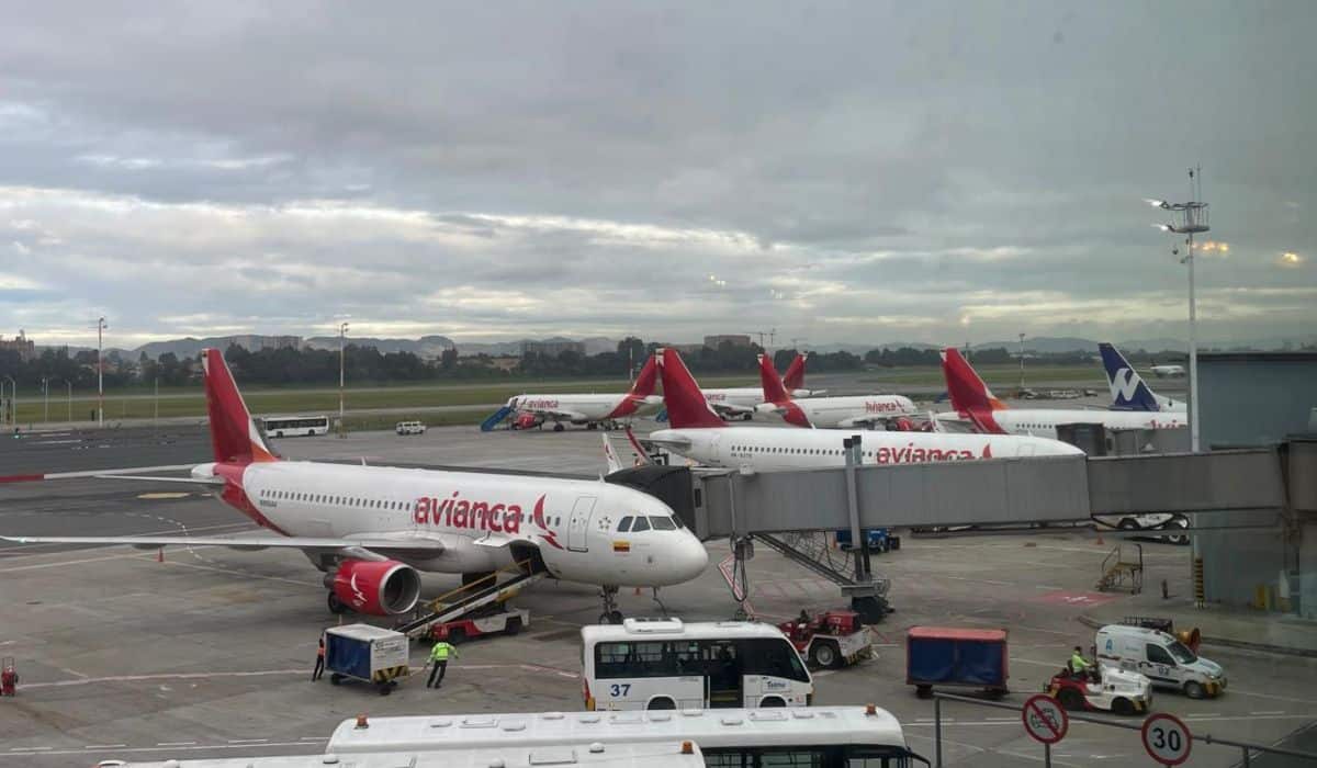 Aerocivil anuncia cierres del transporte aéreo: Podría haber cambios en itinerarios de pasajeros