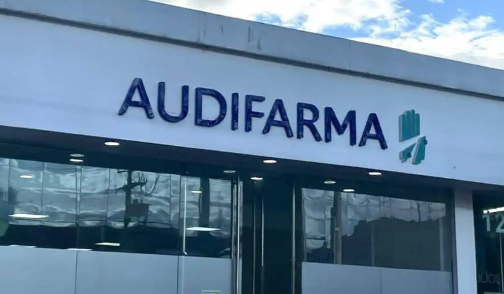Admiten proceso de reorganización empresarial de Audifarma: acumula pasivos por $3,1 billones Audifarma llegó a un acuerdo de reorganización. Imagen: Valora Analitik