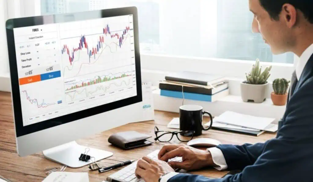 Estas son las alternativas para invertir en el mercado global a través de Tradeview Markets Conozca algunas alternativas de inversión de bajo riesgo para diversificar su portafolio