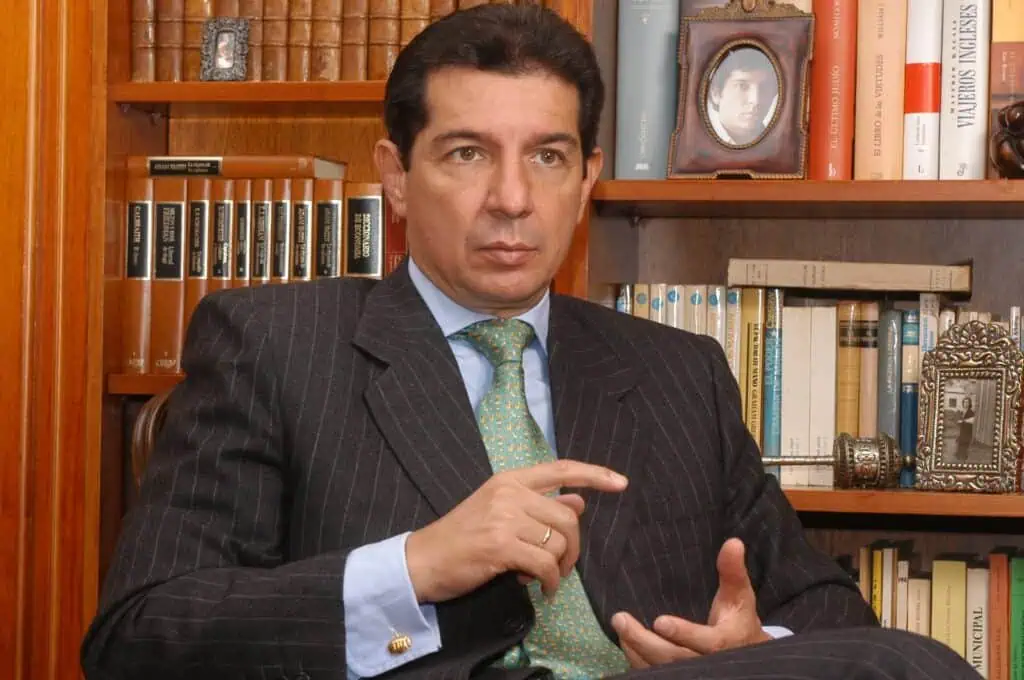 “Se siguen cerrando espacios para mantener negociaciones”: mesa de Gobierno con el ELN José Felix Lafaurie