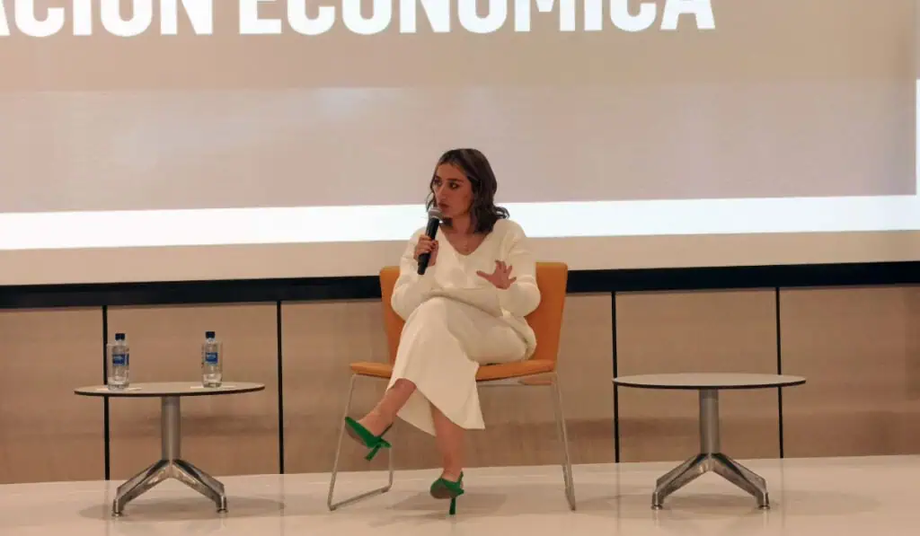 Laura Sarabia: El presidente Petro considera al sector privado como un aliado Laura Sarabia, directora del Dapre. Foto: Valora Analitik