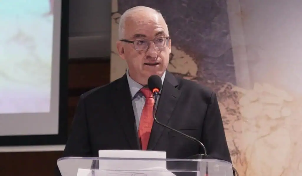 Gerente del BanRep rechaza invitación de MinHacienda a foro sobre política monetaria y denuncia "campaña de descrédito" BanRep