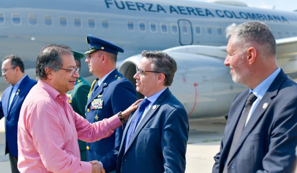 Llegada del presidente Gustavo Petro a Francia en el marco de los Juegos Olimpicos