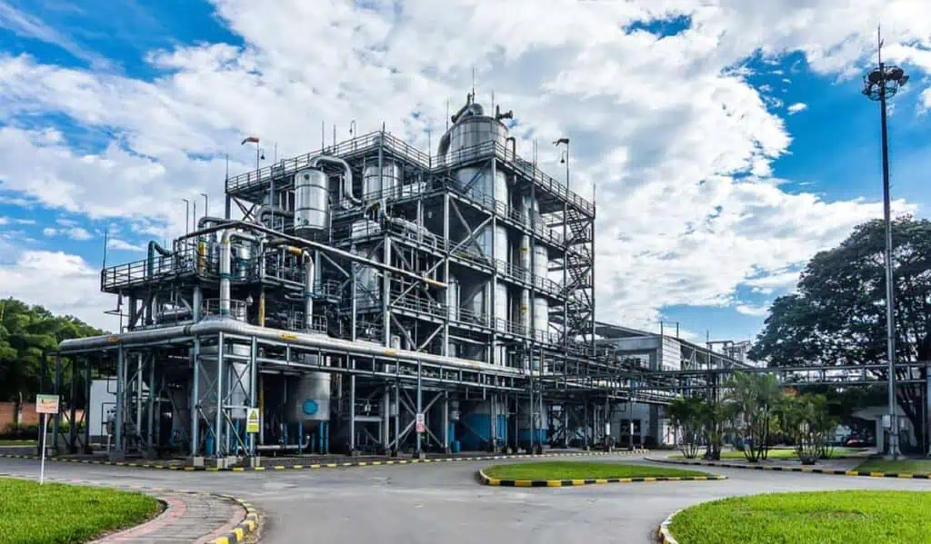 Manuelita alcanzará carbono neutralidad en el 2040 y reducirá sus emisiones en un 70 % al 2030 Manuelita-Planta de bioetanol-ValleDelCauca