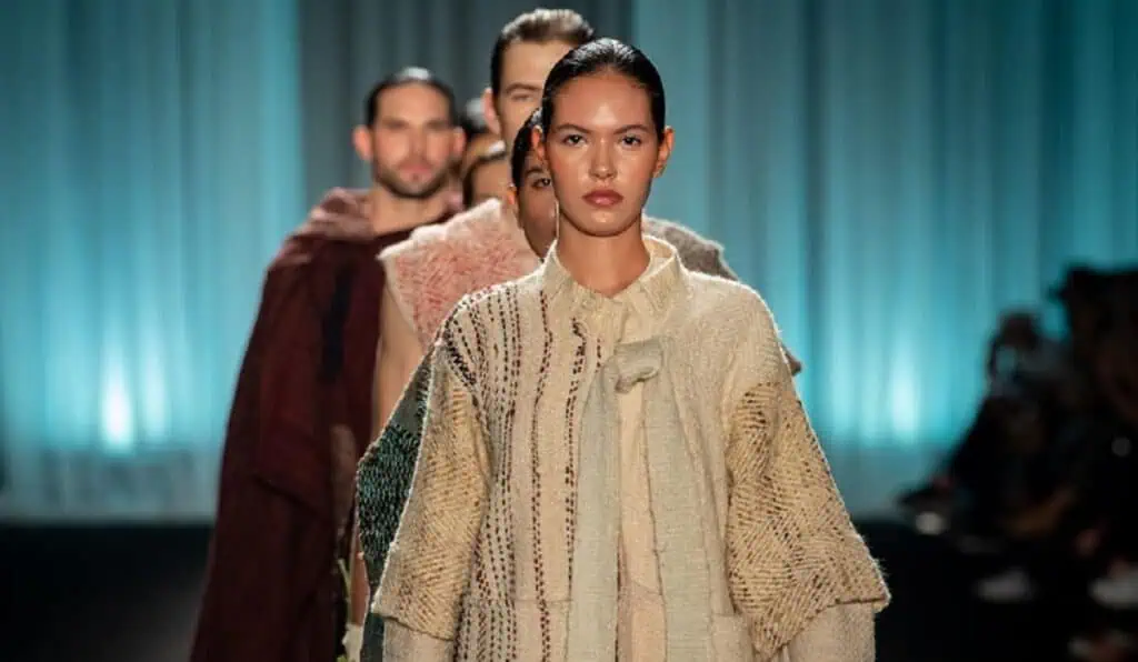Bogotá Fashion Week abre convocatoria para diseñadores y marcas independientes para edición 2025 Pasarela del Bogotá Fashion Week. Foto: Cámara de Comercio de Bogotá