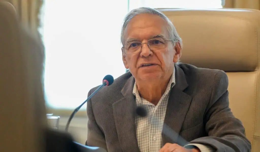 MinHacienda: reforma tributaria será para los super ricos, quienes ganen más de $120 millones mensuales MinHacienda habla de deuda en Colombia