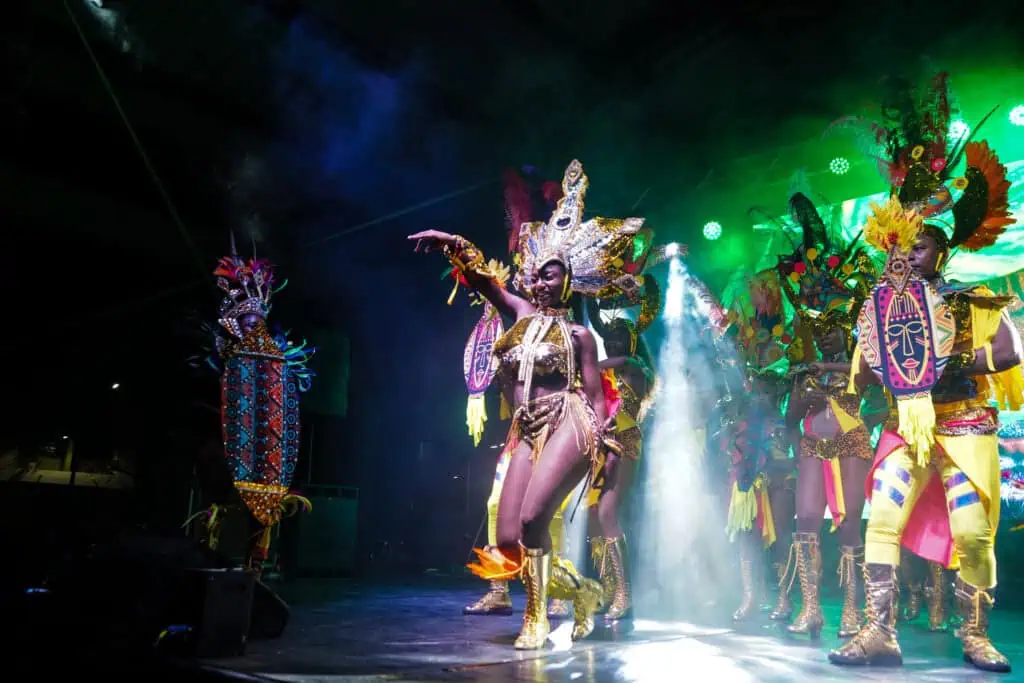 Más de 2.500 personas asistieron a Vibra Urabá, el primer festival de artes en el Urabá antioqueño Más de 2.500 personas asistieron a Vibra Urabá, el primer festival de artes en el Urabá antioqueño