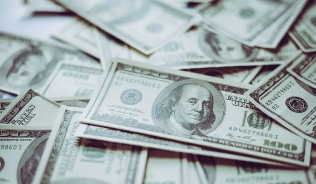 Dólar en Colombia cerró con tendencia a la baja; mercado espera dato de inflación de agosto Dólar hoy en Colombia