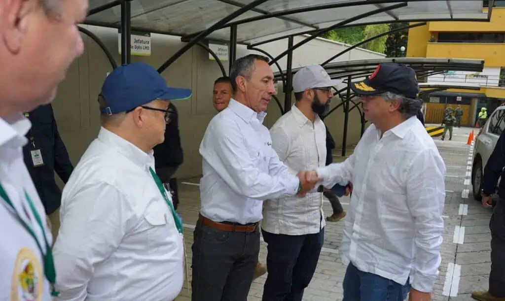 Petro insiste convertir a Ecopetrol en gran generador de energía limpia en Colombia Petro insiste convertir a Ecopetrol en gran generador de energía limpia en Colombia