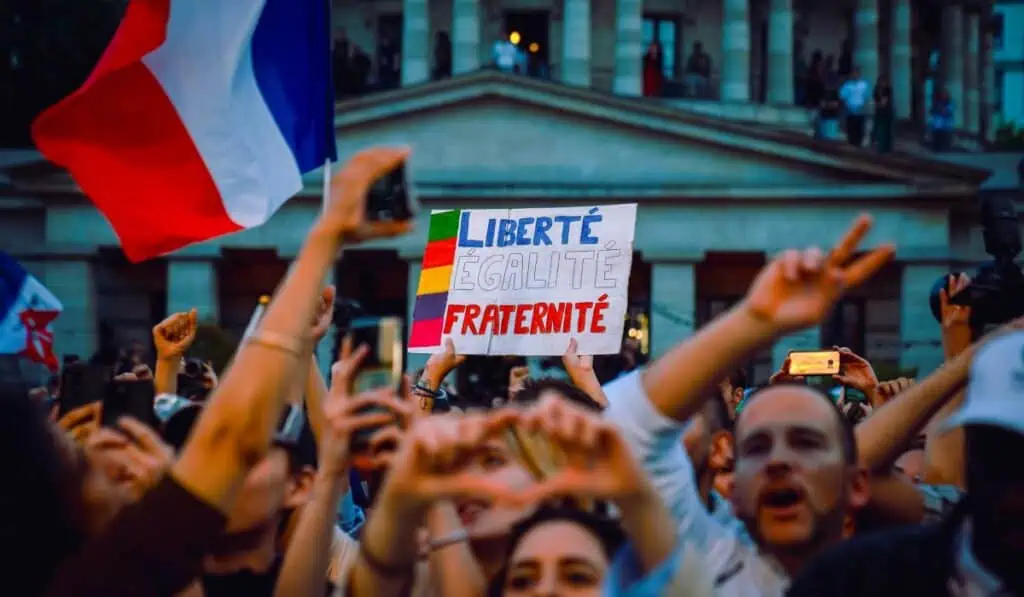 Triunfo de la izquierda en las elecciones de Francia: ¿qué pasa con el euro? Elecciones en Francia
