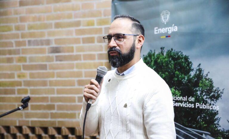 MinEnergía pide investigar a empresas de gas natural en Colombia por alza de precios: los gremios le responden