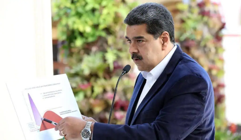 Maduro y su esposa van camino a una Corte en Nueva York para enfrentar histórico juicio por narcotráfico, confirma Fiscalía de EE. UU. Gobierno de Maduro