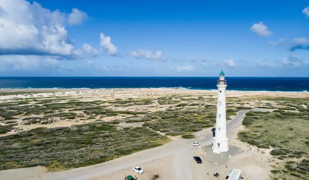 El Efecto Aruba: ¿por qué los colombianos prefieren esta isla como su favorita en el Caribe? Faro California en Aruba