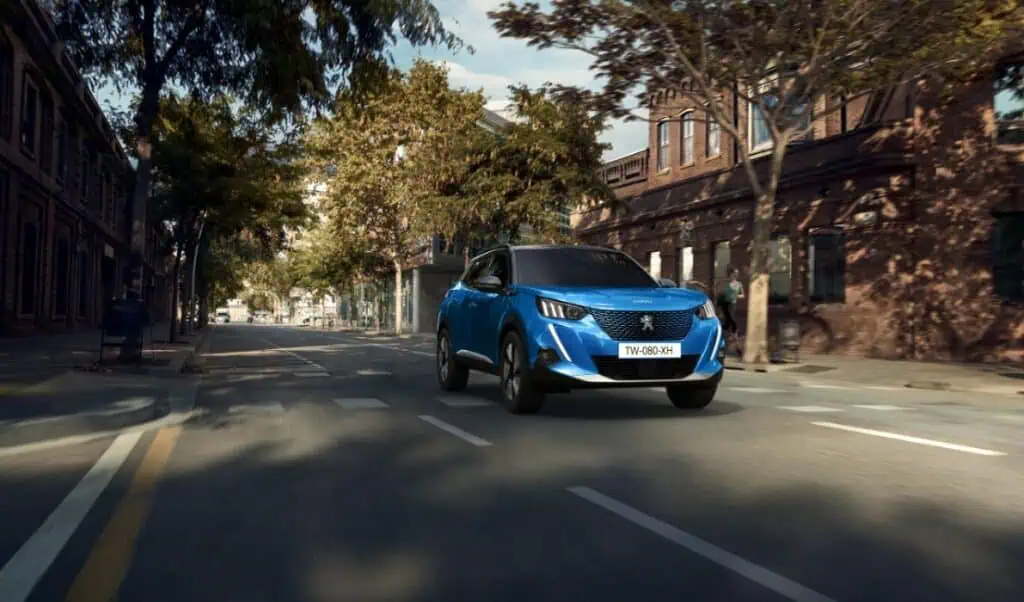 Peugeot presenta su nueva camioneta E-2008: es 100 % eléctrica Camioneta Peugeot E-2008