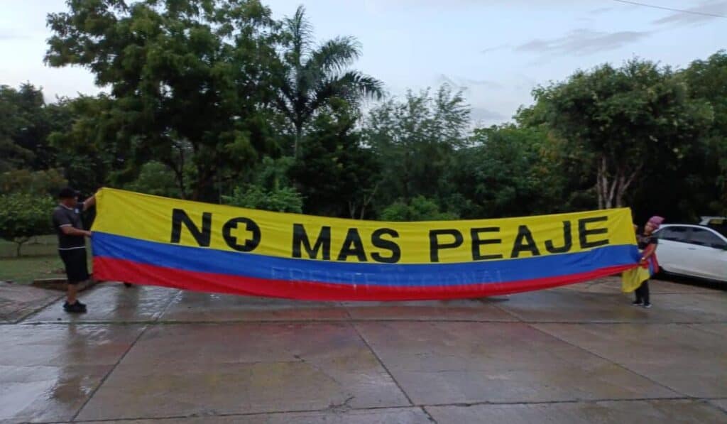 Comunidades rechazan peajes