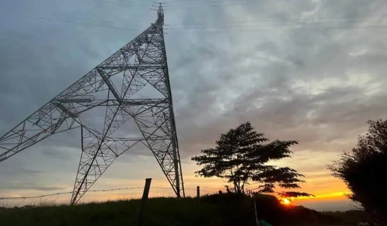 Transmisión eléctrica. Imagen: GEB