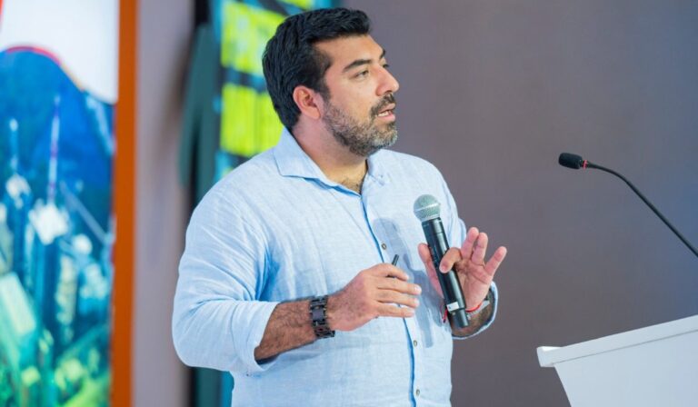 Petro acusó a ex-viceministro de Energía, Javier Campillo, de trabajar en contra de su Gobierno