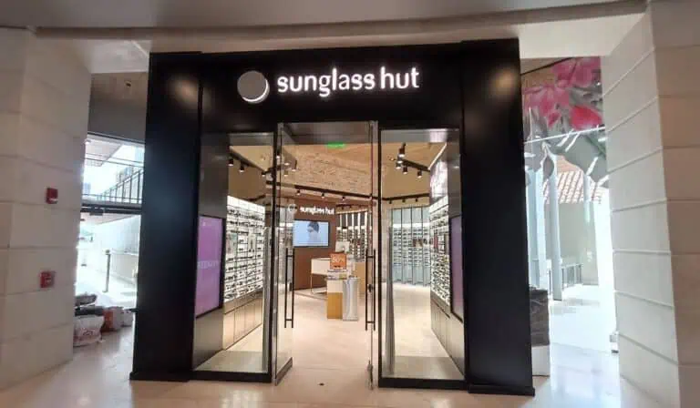 Tienda Sunglass Hut