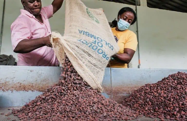 semanas que deben cotizar las mujeres en Colombia para pensionarse