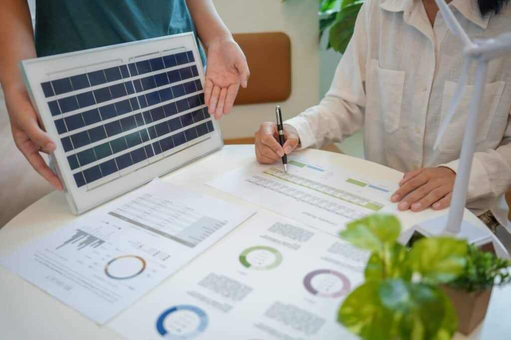 Eficiencia Energética, el programa que busca mejorar los hábitos de más de 100 empresas Eficiencia Energética, el programa que busca mejorar los hábitos de más de 100 empresas