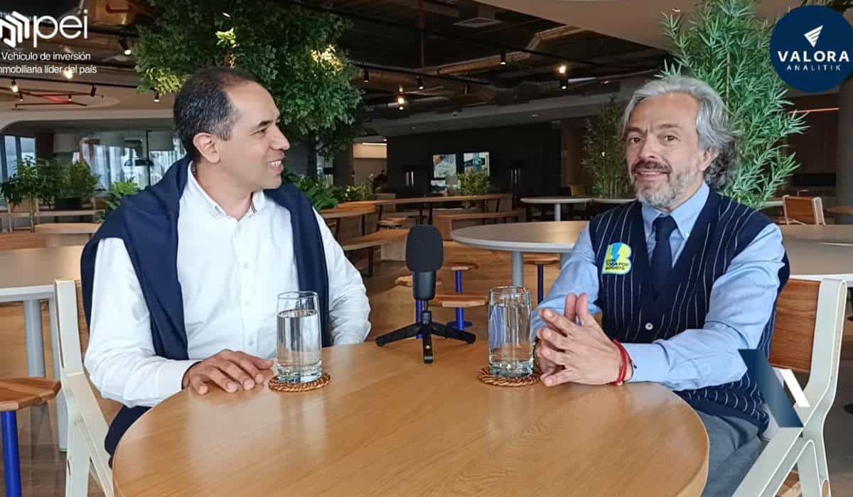 Juan Daniel Oviedo cuenta su historia en el Lado V de los Líderes, video podcast de Valora Analitik