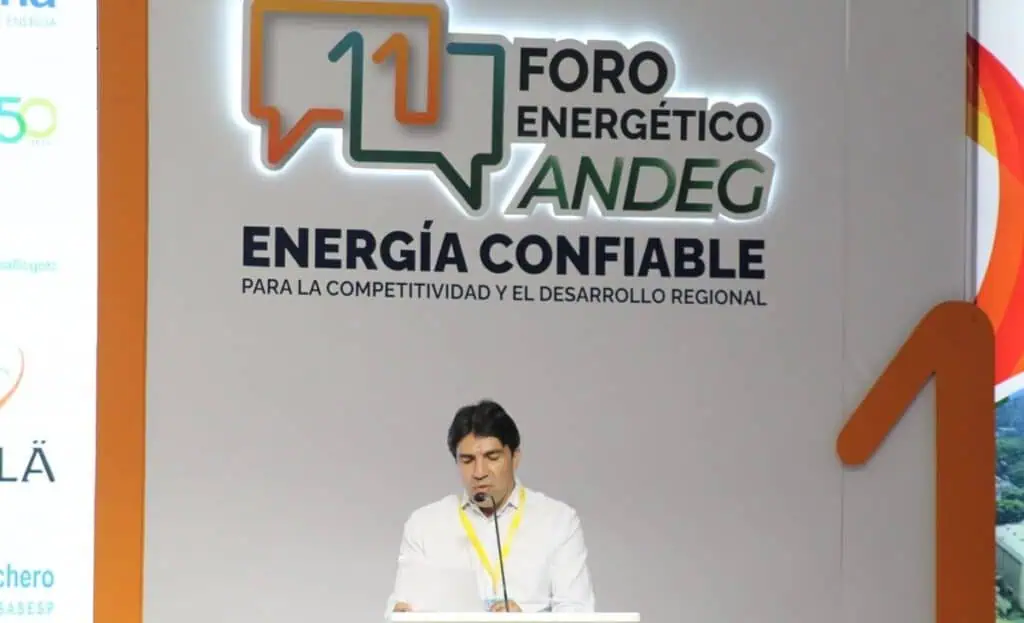 Falta de quórum en la CREG genera fuga de inversión de $3 billones por incertidumbre: Andeg Falta de quórum en la CREG genera fuga de inversión de $3 billones por incertidumbre: Andeg