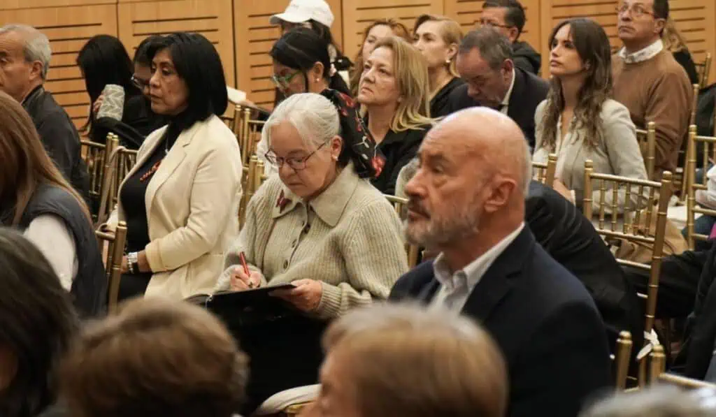 Adultos mayores tienen emprendimientos más estables que los de otros grupos de edad, según estudio Adultos mayores tienen emprendimientos más estables que los de otros grupos de edad, según estudio