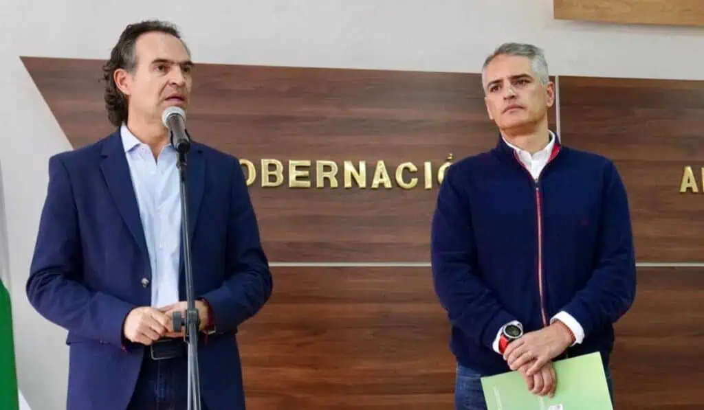 Así serán las obras para terminar el túnel del Toyo, el más largo de Colombia; Medellín pondrá recursos Andrés Julián Rendón y Fico Gutiérrez en rueda de prensa sobre el túnel del Toyo