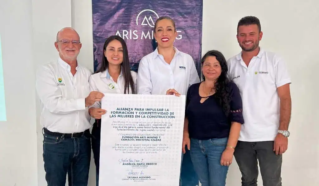Más mujeres capacitadas en el sector de la construcción: Aris Mining y Camacol Caldas firman convenio Más mujeres capacitadas en el sector de la construcción: Aris Mining y Camacol Caldas firman convenio