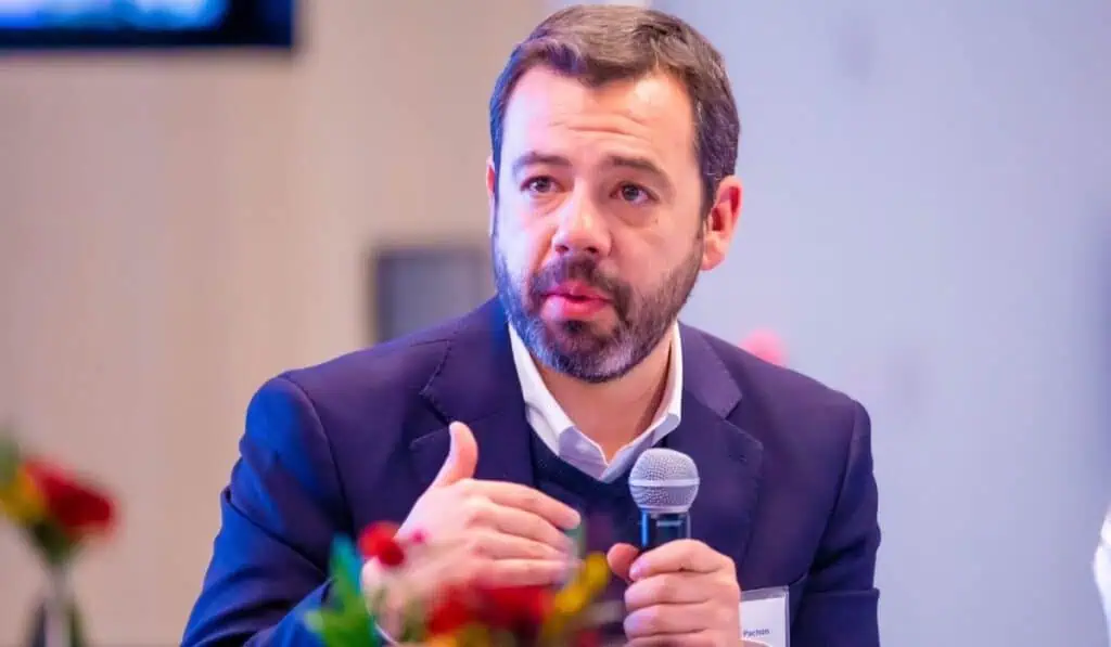 Bogotá cubrirá a 10.000 hogares afectados por la eliminación del subsidio 'Colombia sin Hambre' Alcalde de Bogotá, Carlos Fernando Galán