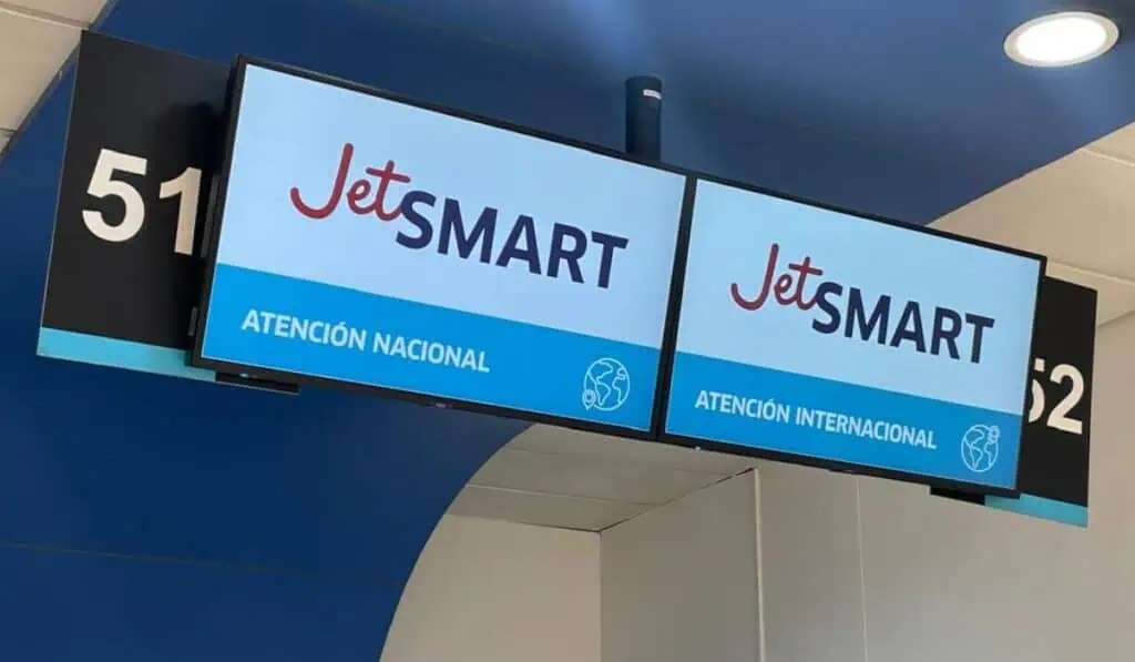 En solo seis meses, JetSmart ya completa cerca de dos millones de pasajeros en Colombia JetSmart aerolínea