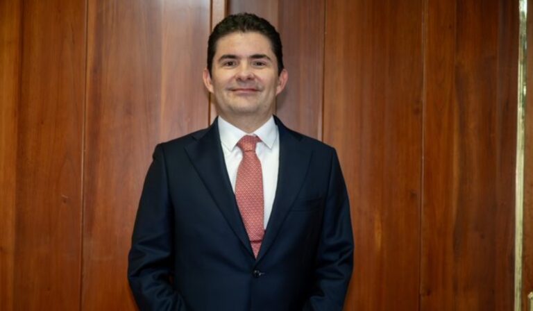 Luis Felipe Henao candidato a ser procurador