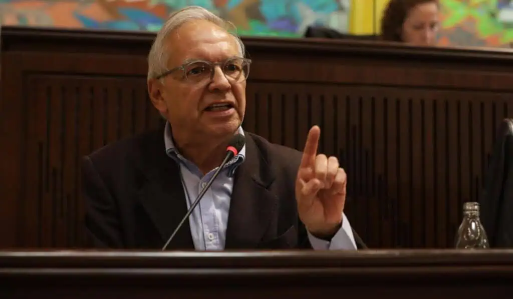 “Nadie está atacando los procesos electorales”: MinHacienda de Colombia Bonilla habla del salario mínimo en Colombi de 2025