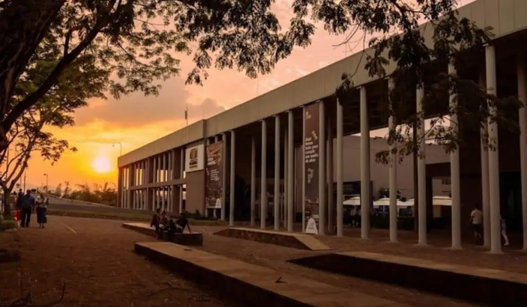 Centro de convenciones Neomundo de Bucaramanga empuja para competir por los grandes eventos de Colombia Centro de convenciones Neomundo de Bucaramanga empuja para competir por los grandes eventos de Colombia