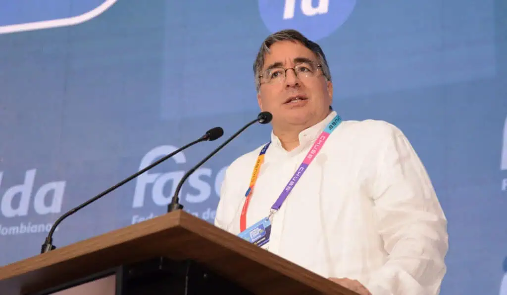 Seguros de trabajo y de salud están disparados en Colombia: así está el sector en 2024 Gustavo Morales, presidente de Fasecolda.