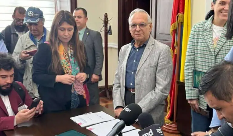 Ricardo Bonilla, ministro de Hacienda, habló de la reforma tributaria de Colombia